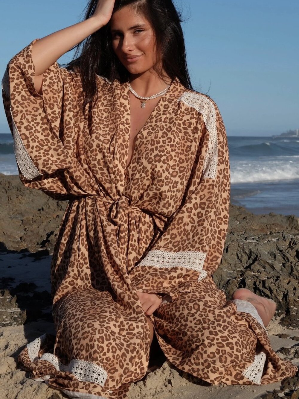 COVEN & CO ROBE - Picture 2 of 3